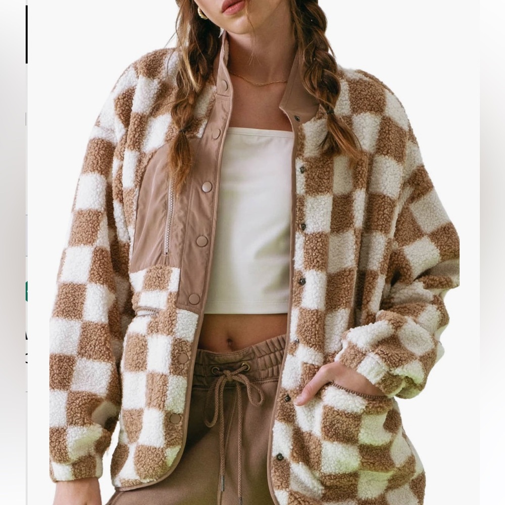 Blu Pepper Women's Checkered Teddy Jacket - Tan and Cream